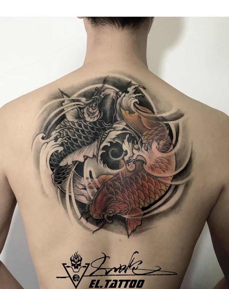 双鱼纹身图片_背部新传统纹身图案