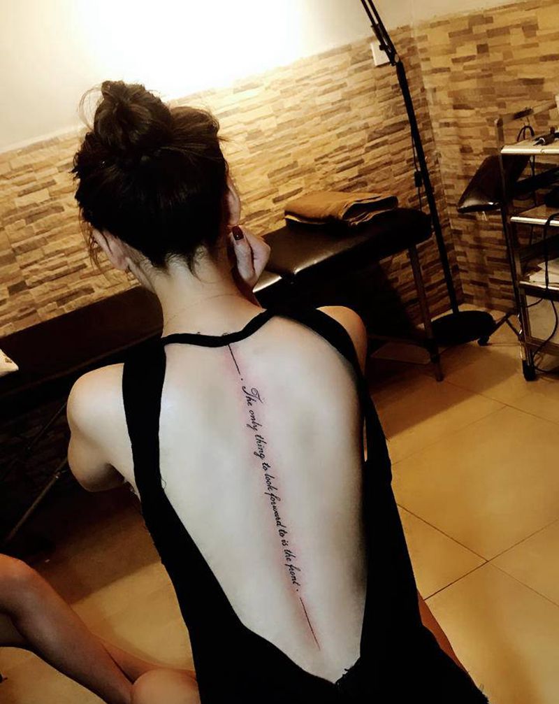 英文纹身图片_背部纹身图案