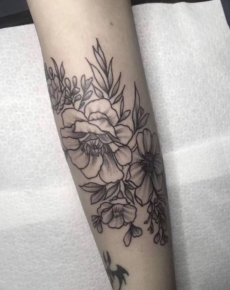 素花纹身图片_手臂纹身图案