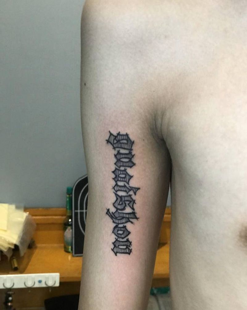 字体纹身图片_手臂手部纹身图案