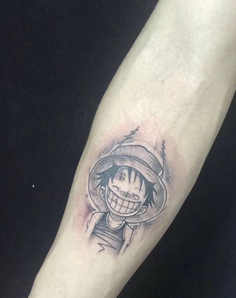 海贼王 路飞纹身图片_手臂手部纹身图案