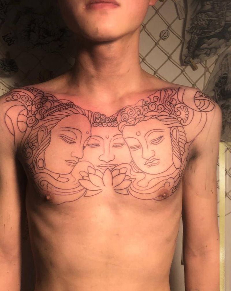 三面佛线条➕1纹身图片_胸部纹身图案