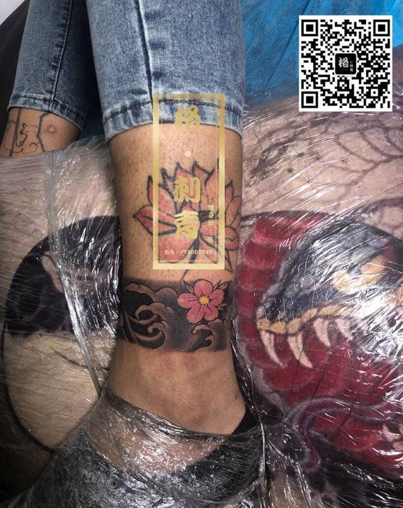 脚环纹身图片_腿部脚部纹身图案
