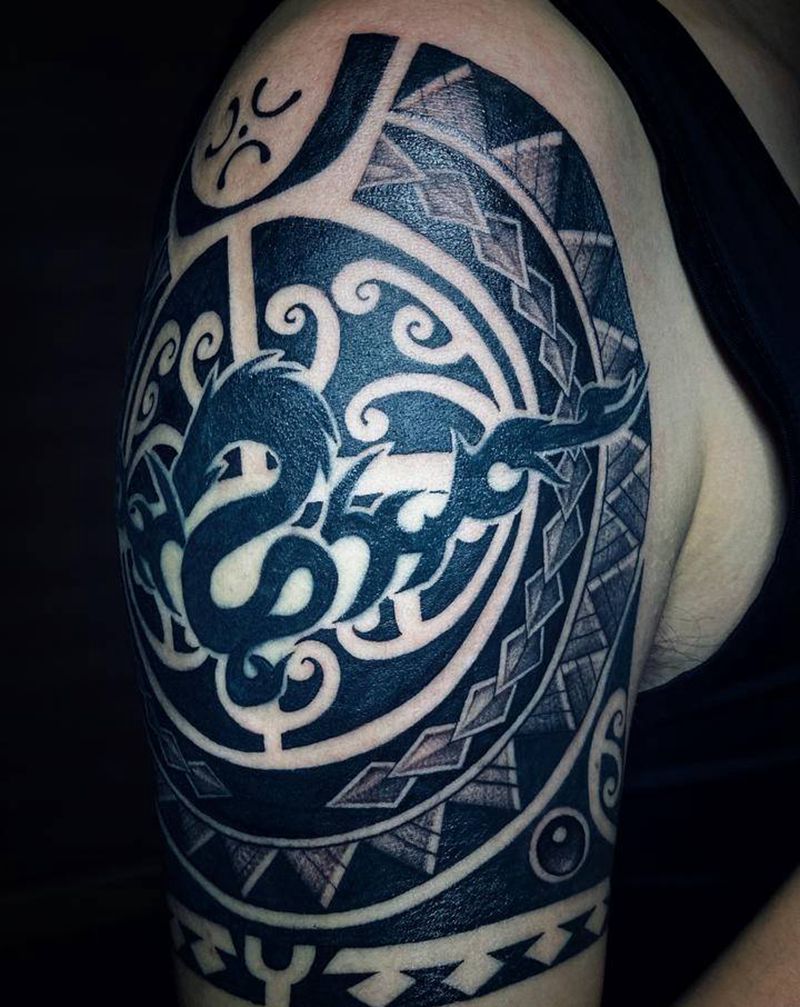 图腾纹身图片_手部胸部图腾点刺改图案旧添加几何纹身图案