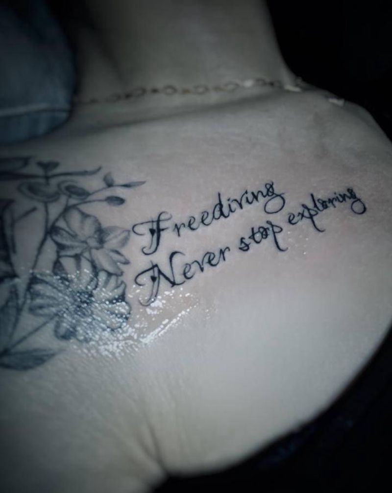 英文纹身图片_手部肩部花体字英文小清新锁骨纹身图案