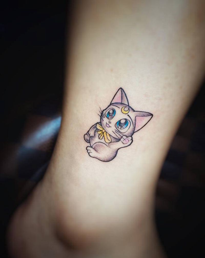 亚提密斯纹身图片_手部腿部New School水彩猫美少女战士小清新纹身图案