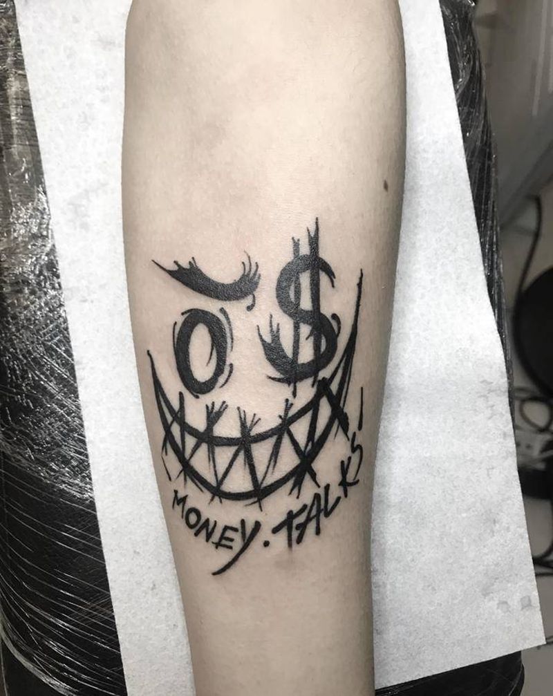 金钱万能纹身图片_手部图腾纹身图案
