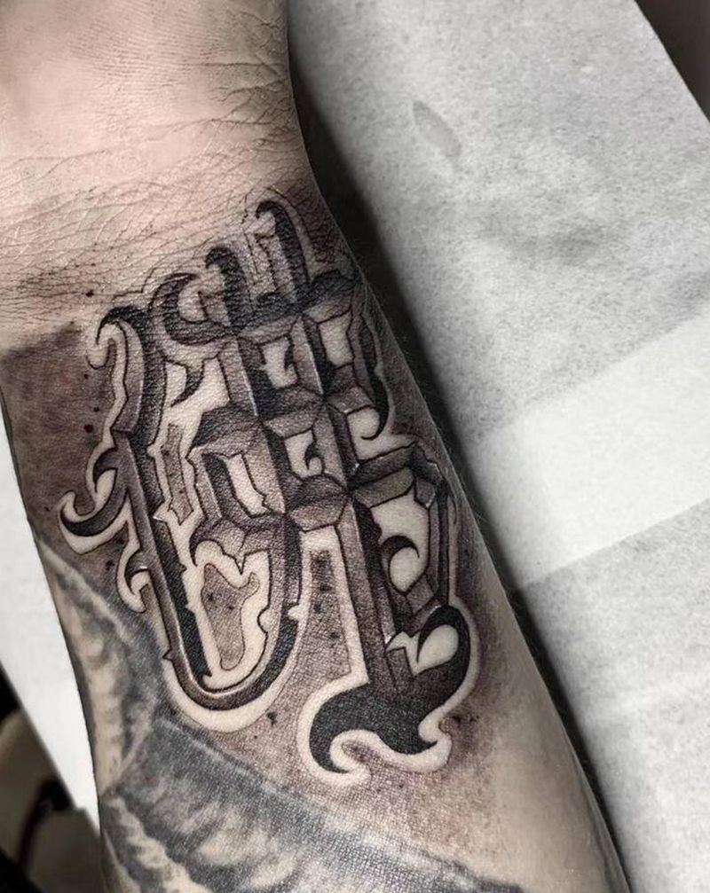 花体纹身图片_手臂花体字纹身图案