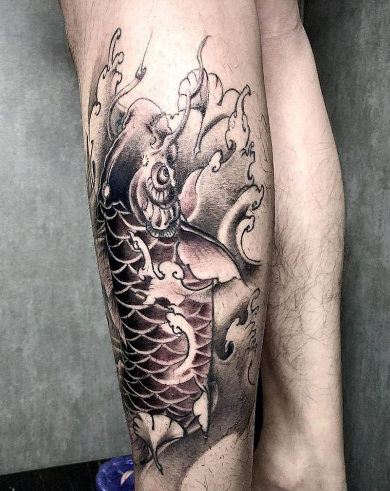 鲤鱼纹身图片_腿部新传统纹身图案