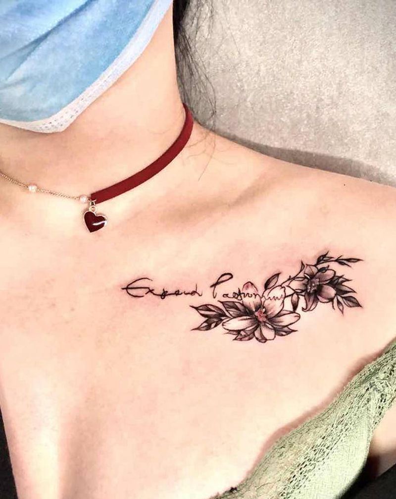 素花纹身图片_肩部点刺素花纹身图案