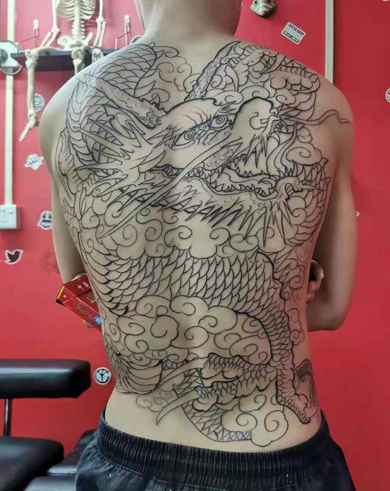 龙纹身图片_背部纹身图案