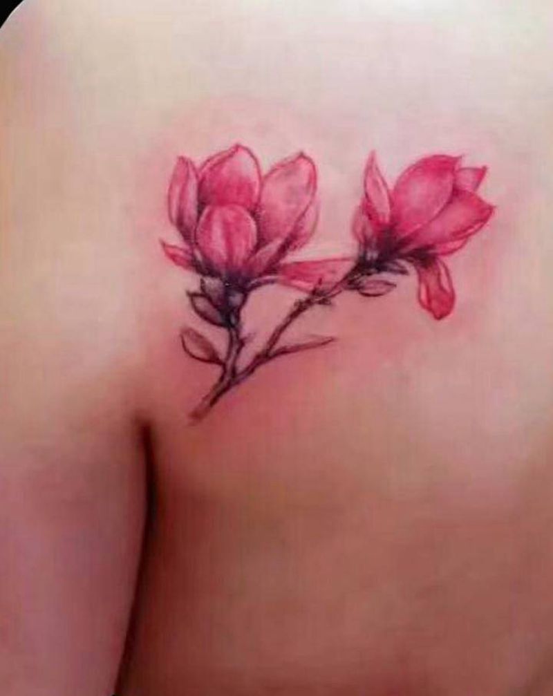 花纹身图片_背部纹身图案