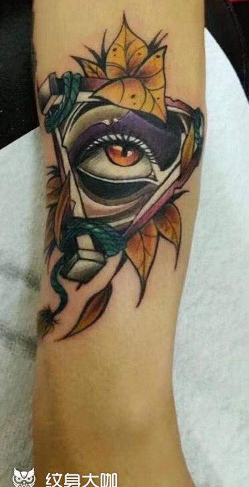 上帝之眼纹身图片_手臂纹身图案