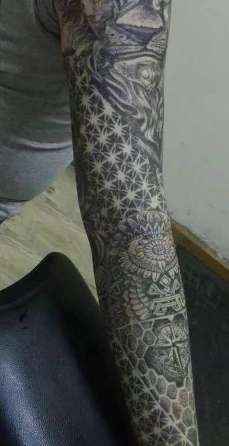 花臂纹身图片_手臂纹身图案