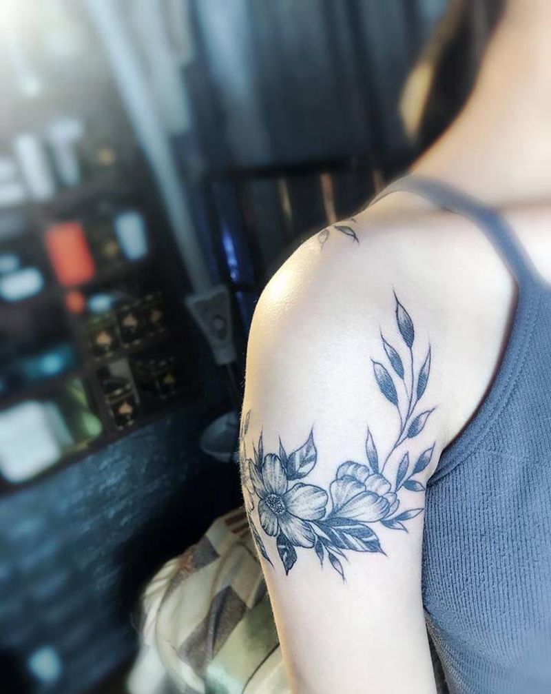 每个角度纹身图片_肩部纹身图案