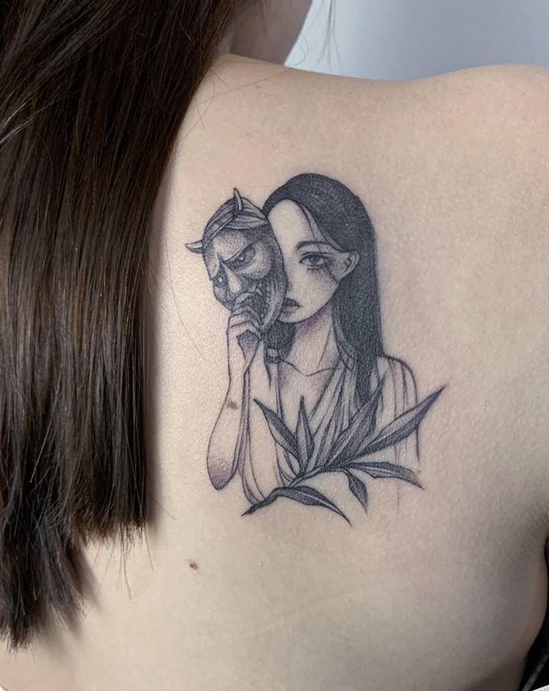 小女孩纹身图片_背部纹身图案