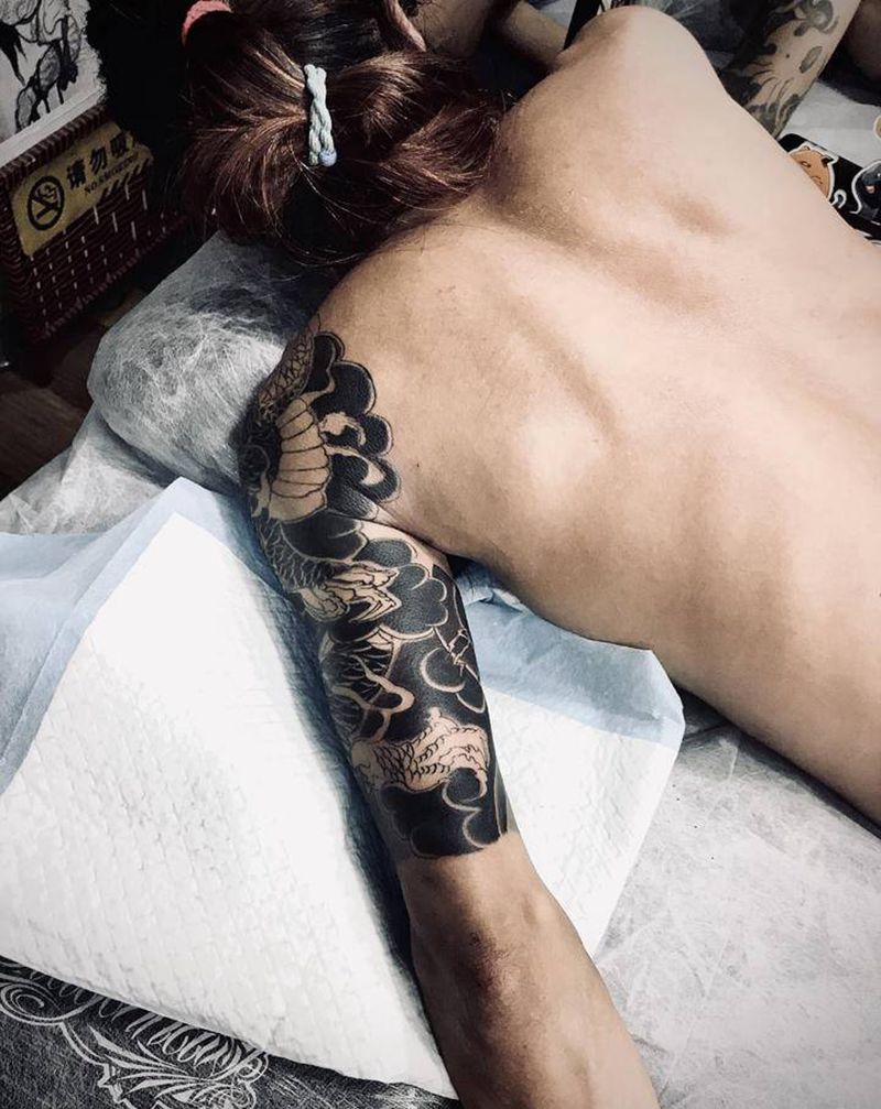 今天干两小时下次继续纹身图片_手臂纹身图案