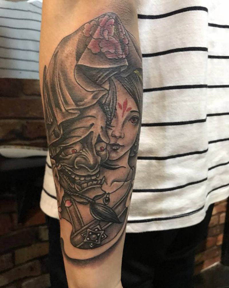 艺妓纹身图片_手臂新传统纹身图案