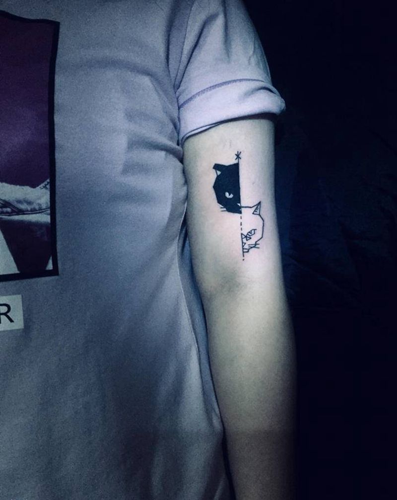 猫纹身图片_手臂纹身图案