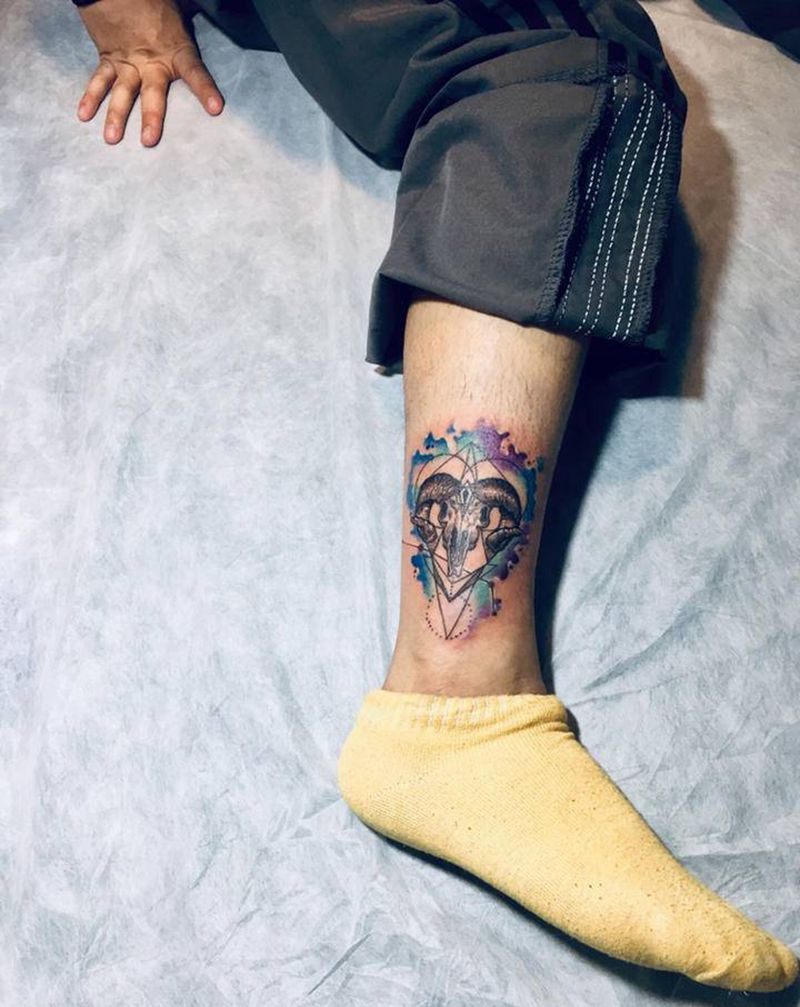 星座纹身纹身图片_腿部纹身图案