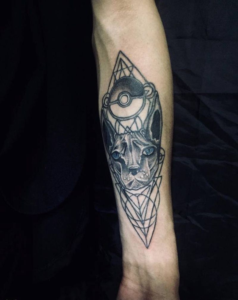 猫纹身图片_手臂纹身图案