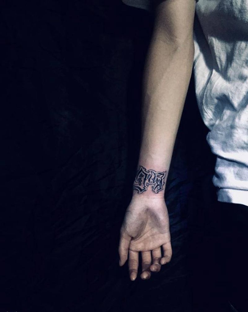 奇卡诺手绘KC纹身图片_手臂纹身图案