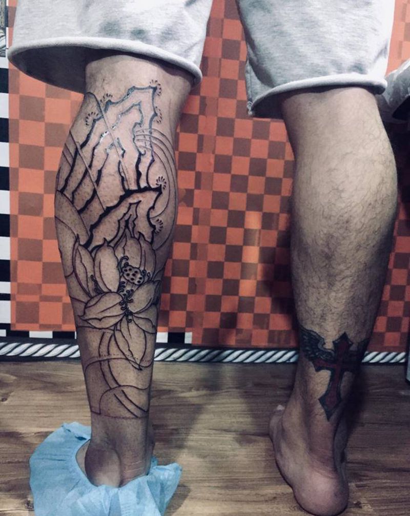 小腿线条纹身图片_腿部纹身图案