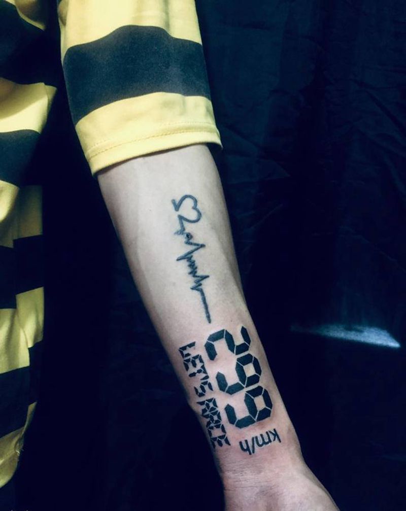 299速度表纹身图片_手臂纹身图案