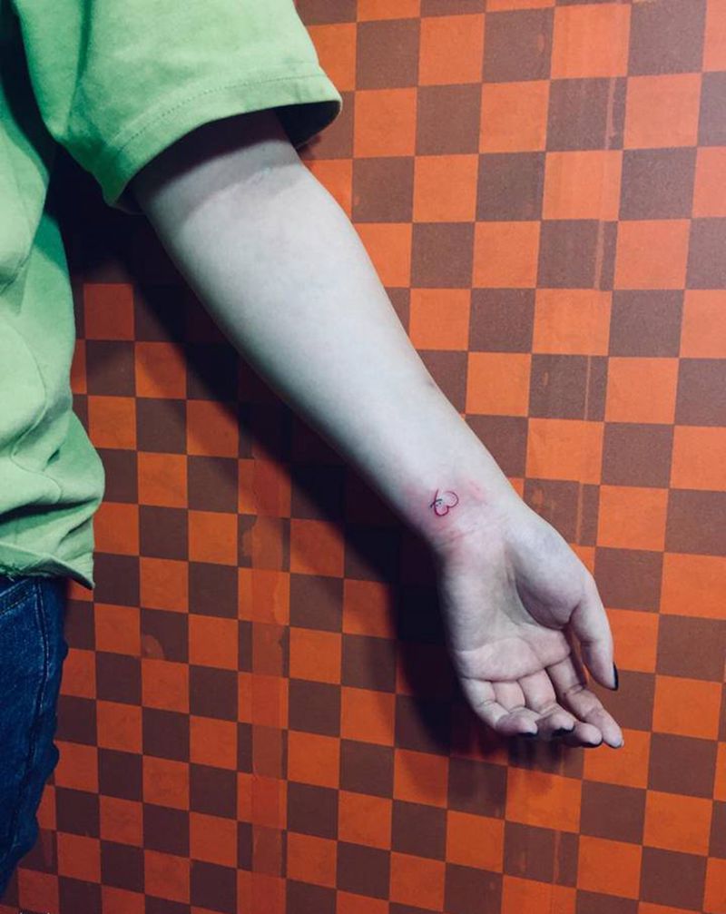 爱心♥️小图纹身图片_手臂纹身图案