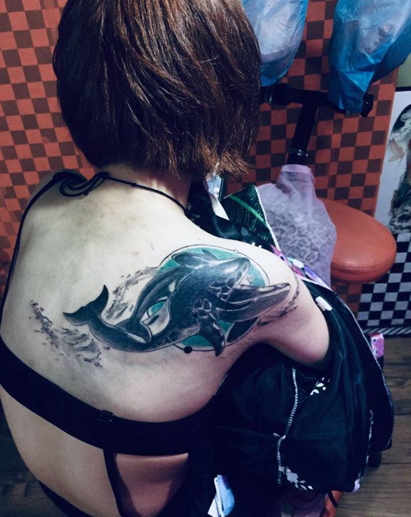 遮盖虎头纹身图片_肩部背部纹身图案