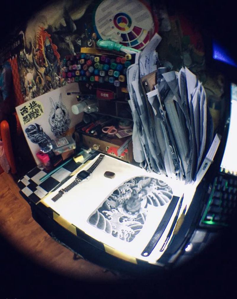 每天不断的研究纹身图片_手臂胸部纹身图案