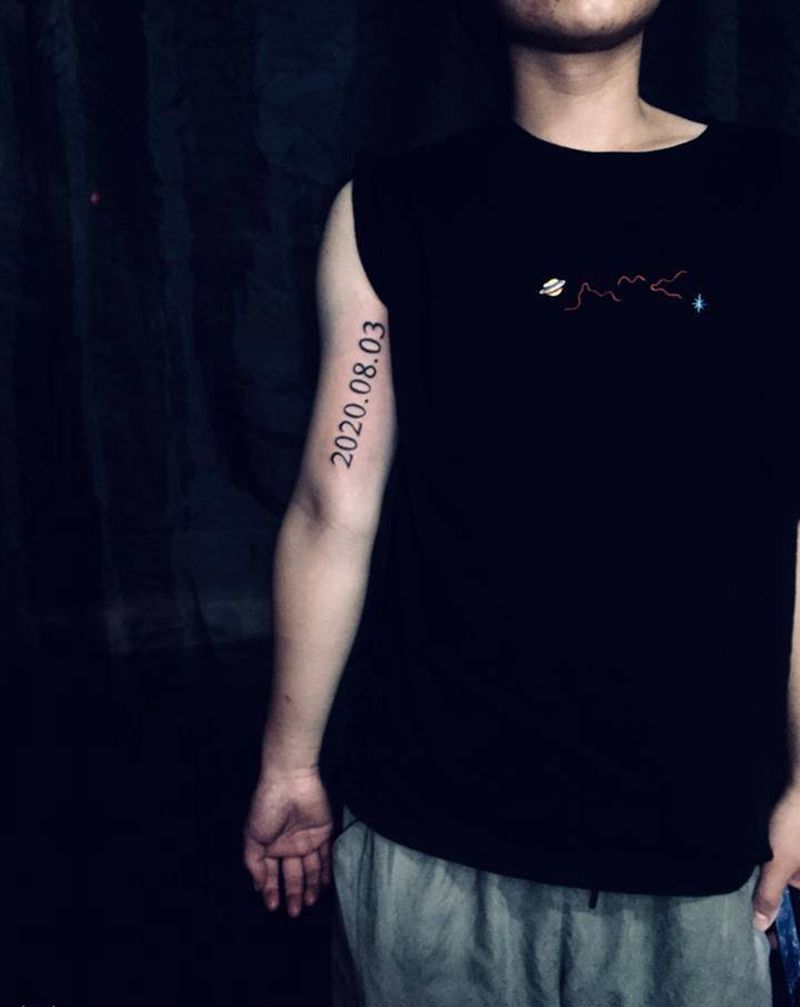 日期纹身图片_手臂纹身图案