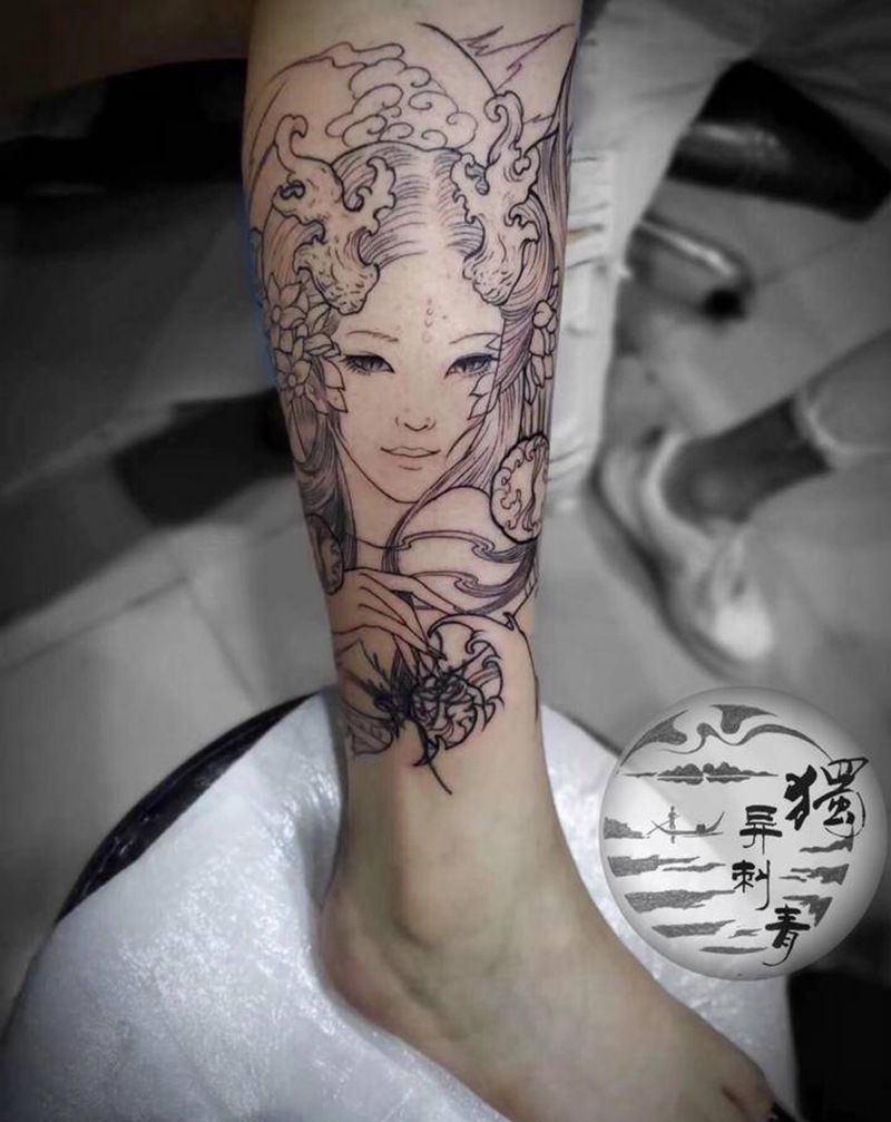 龙妓纹身图片_脚部新传统纹身图案