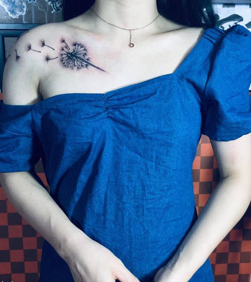 蒲公英的约定纹身图片_肩部纹身图案