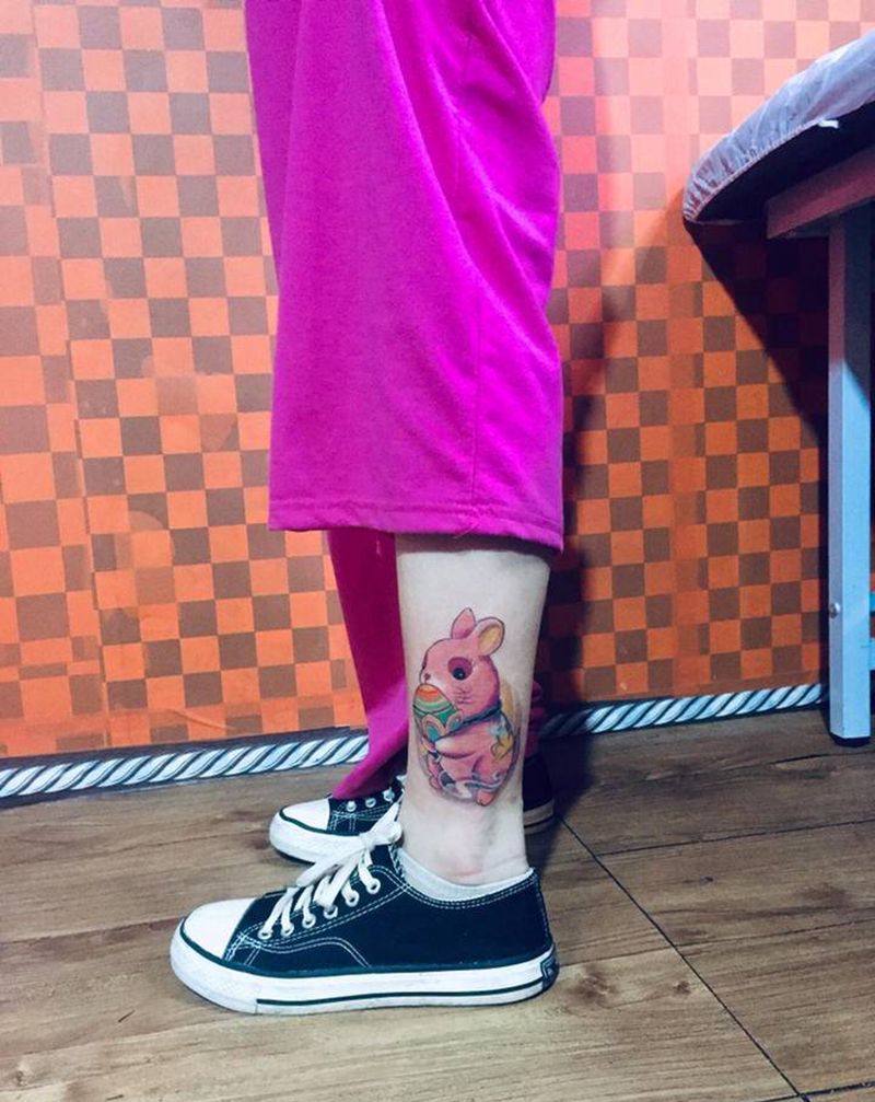 兔子纹身图片_腿部纹身图案