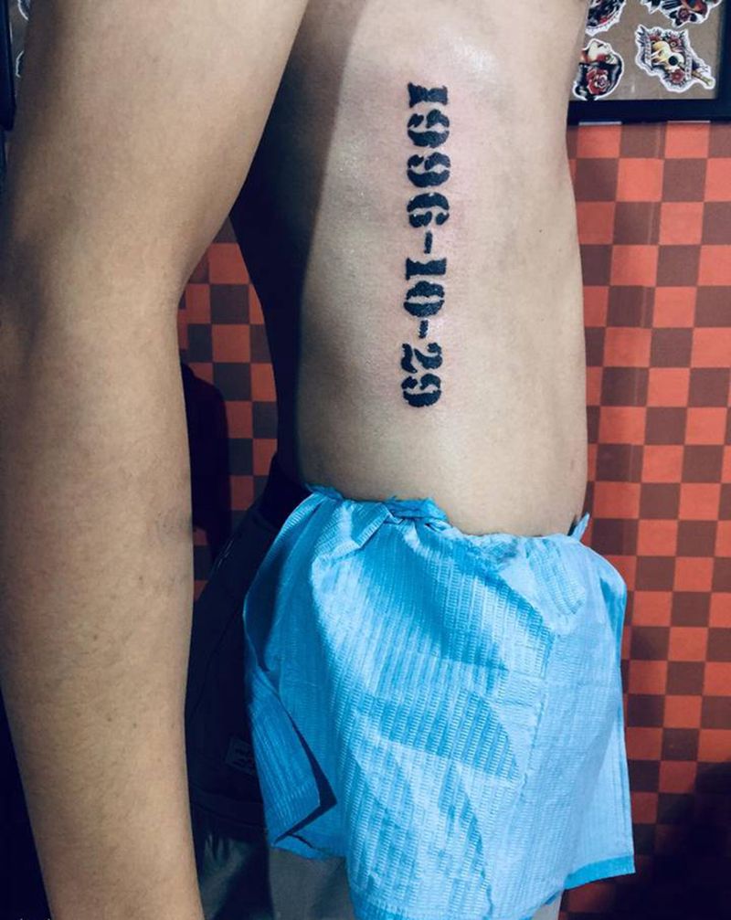 日期纹身图片_腰部纹身图案