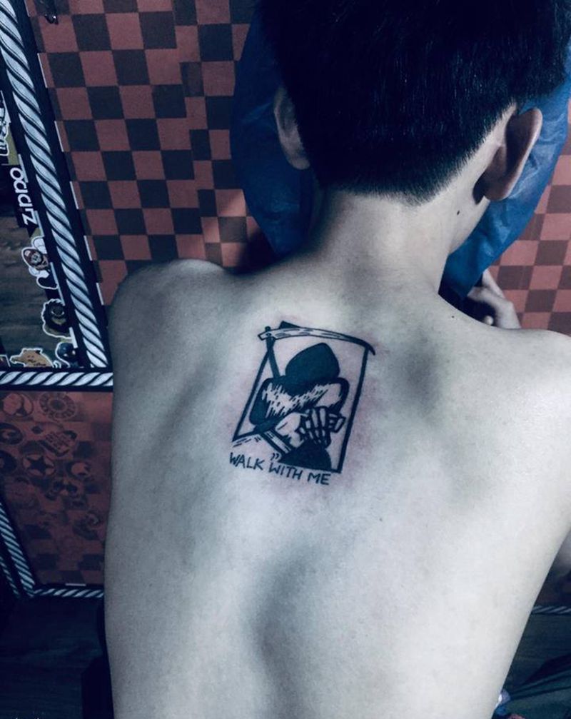 一口气扎4个纹身图片_手臂背部纹身图案