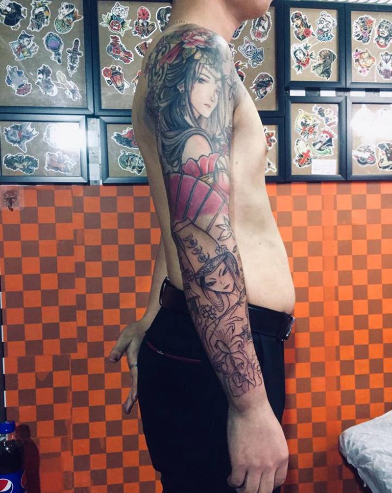 拼接花臂线条纹身图片_手臂纹身图案