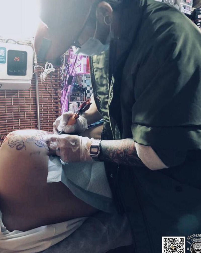 加班纹身图片_手臂纹身图案