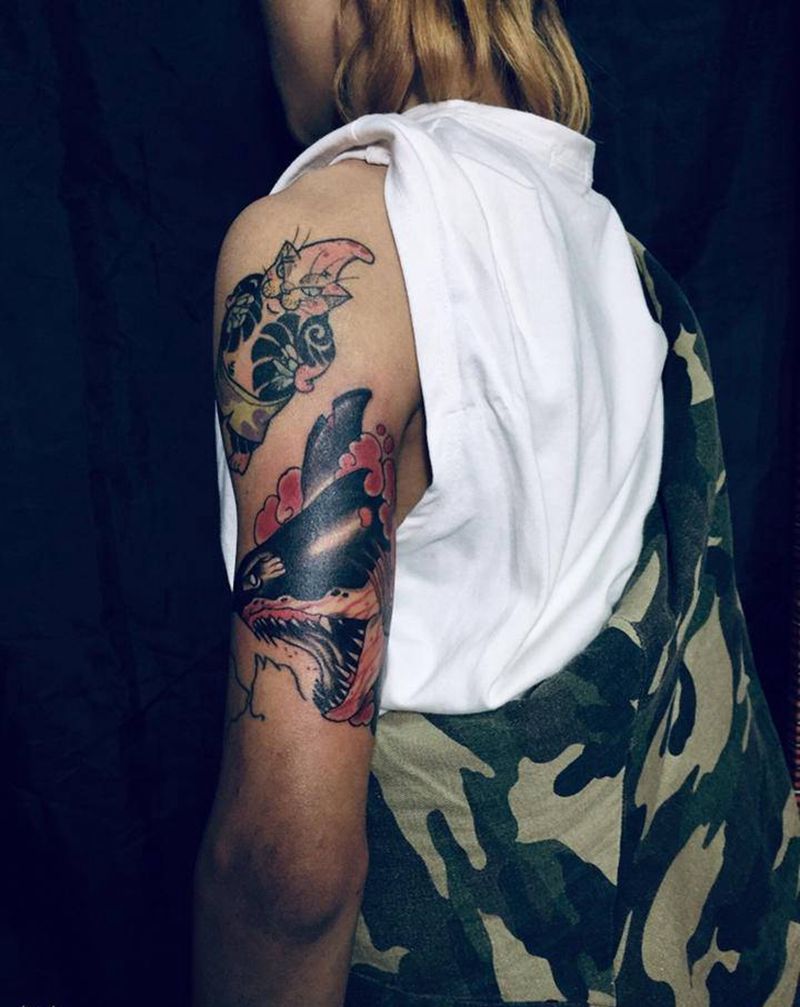 鲨鱼纹身图片_手臂纹身图案