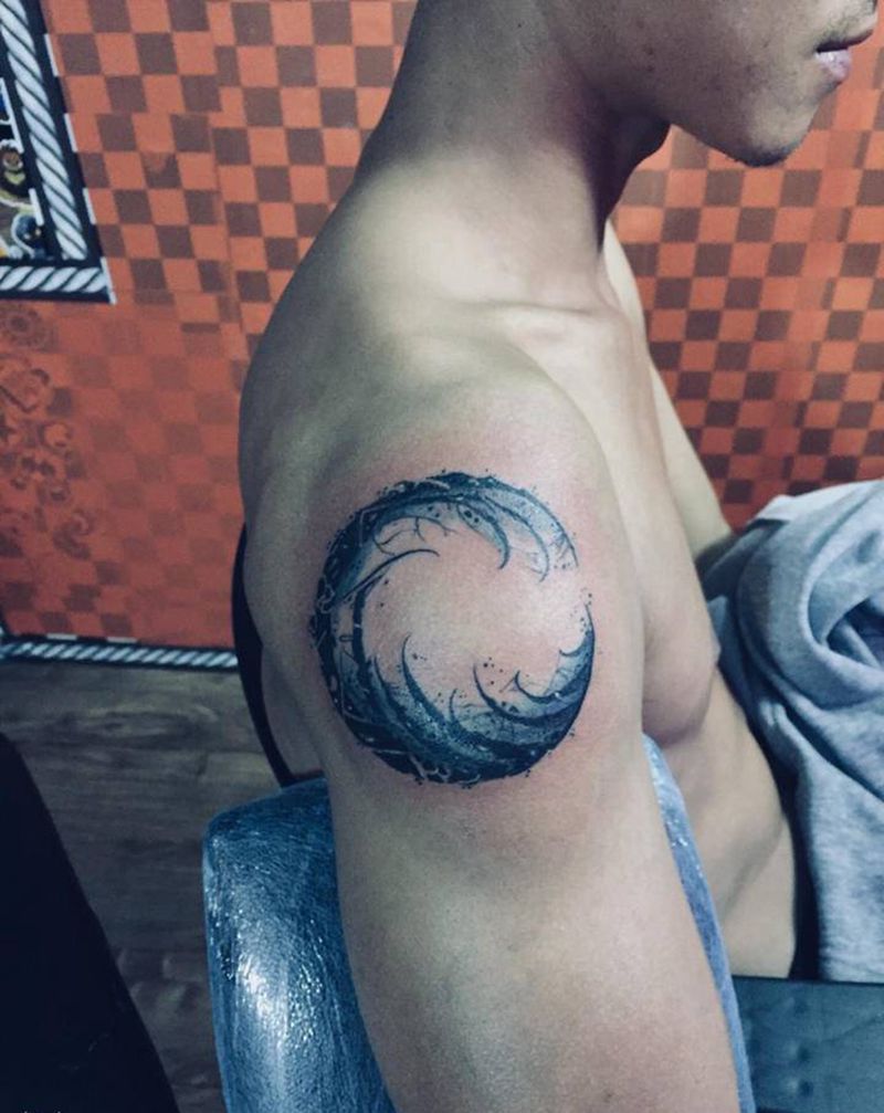 BBK月亮纹身图片_手臂纹身图案