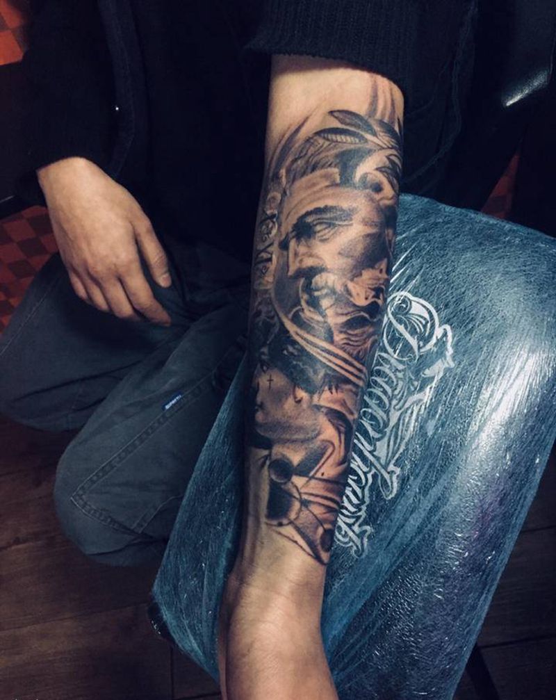 波塞冬疤痕遮盖纹身图片_手臂纹身图案