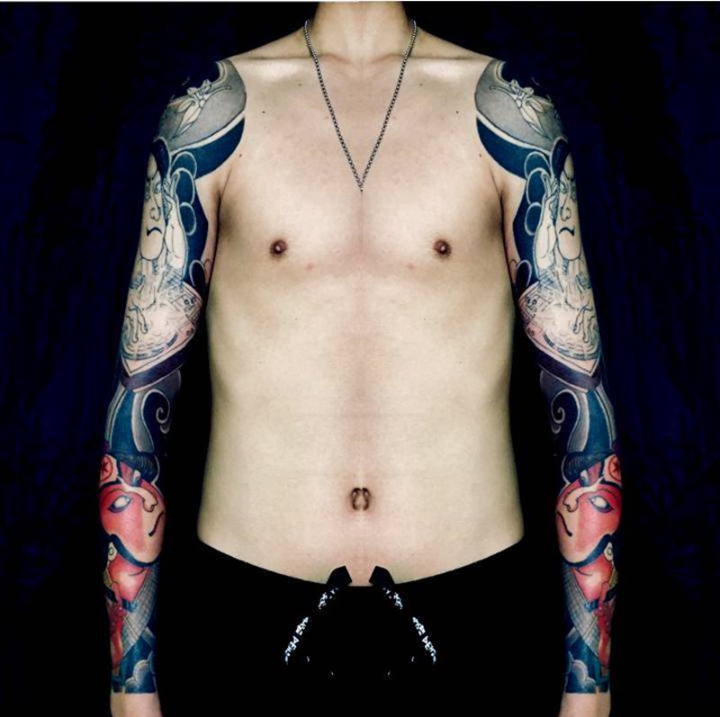 花臂未完成P了个S纹身图片_手臂纹身图案