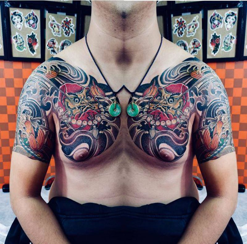 半胛P一下变成全胛纹身图片_胸部手臂纹身图案