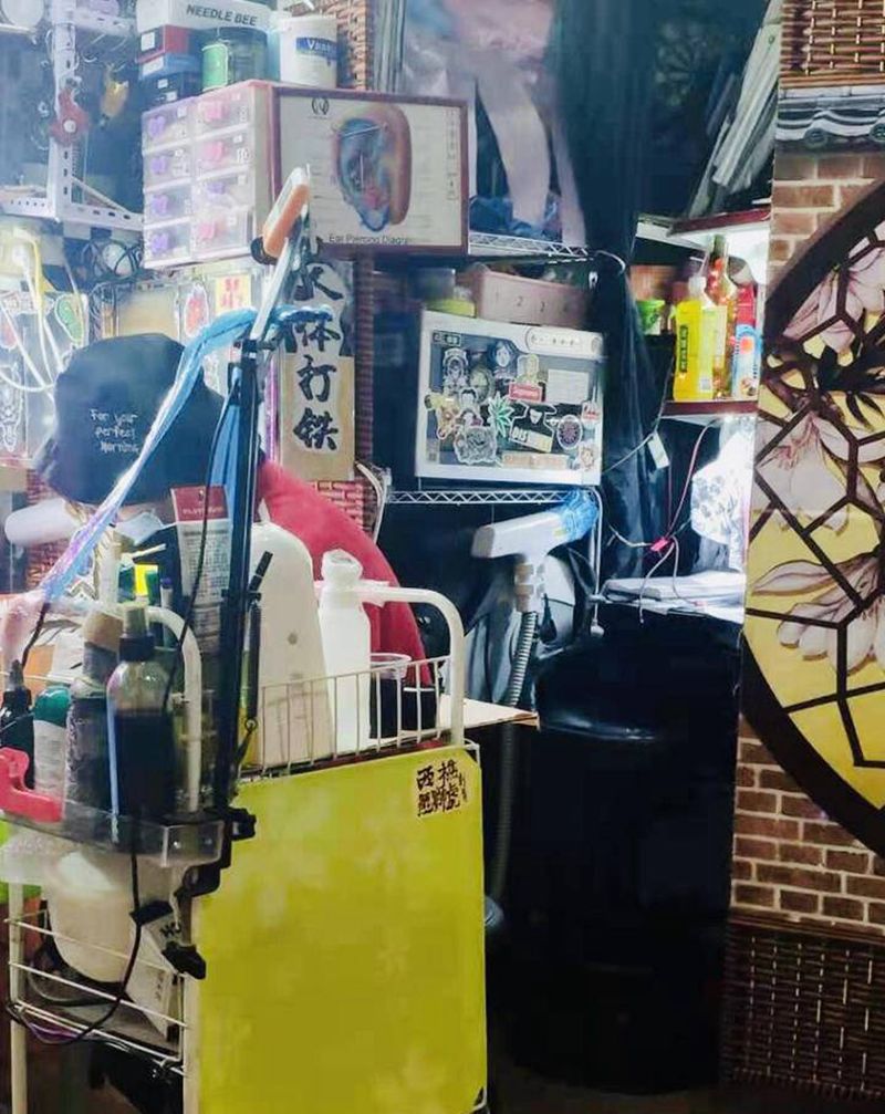 日常加班纹身图片_腿部纹身图案