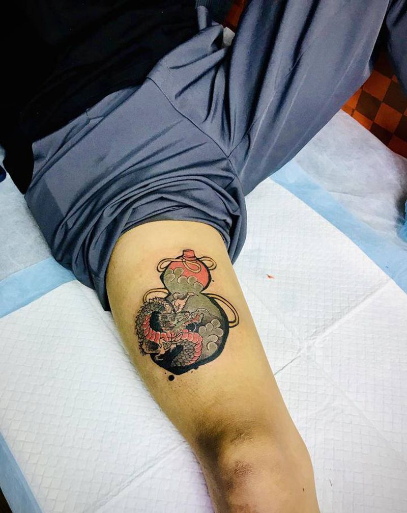 葫芦龙纹身图片_腿部纹身图案