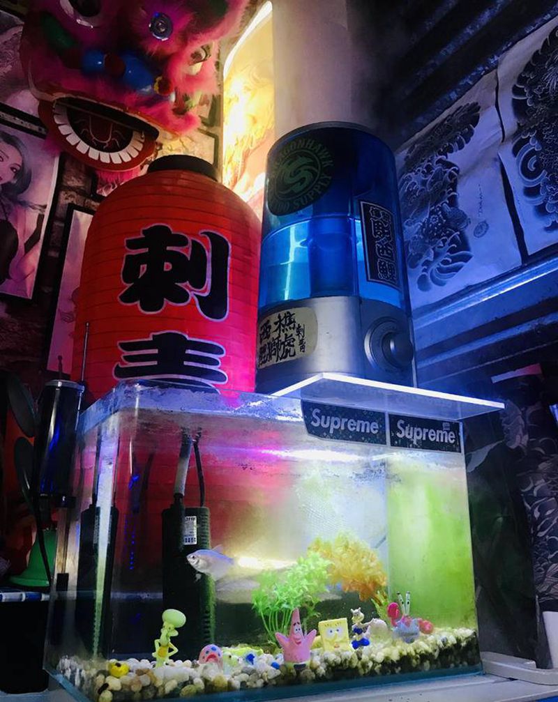 海绵宝宝纹身图片_手臂纹身图案