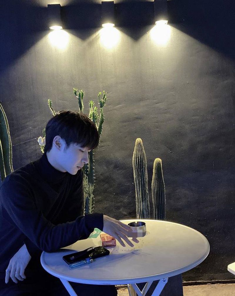 自恋照纹身图片_生活纹身图案