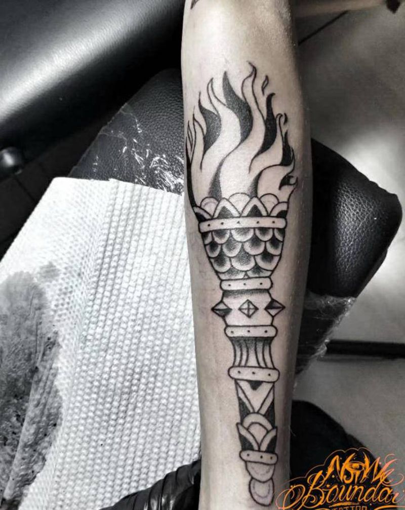 old school火炬纹身图片_手臂Old School纹身图案