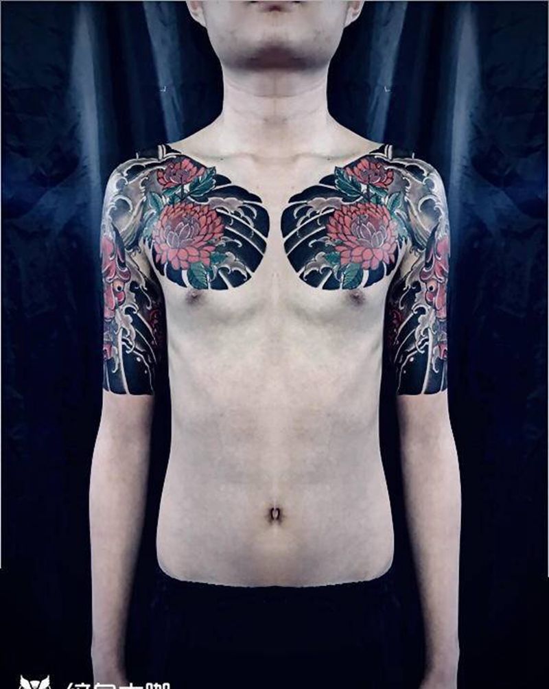 累计单边14小时纹身图片_胸部手臂纹身图案